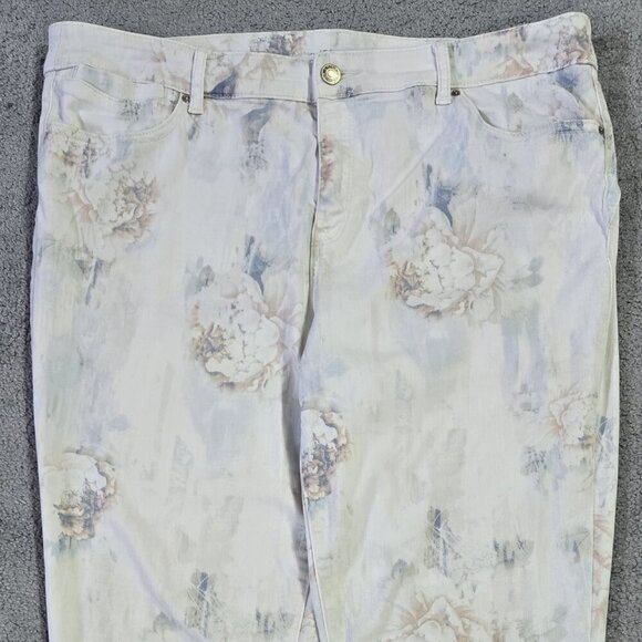 Chico's Ivory Floral The Platinum Jeggings Retro Look Stretch Grandmacore - Picture 4 of 10
